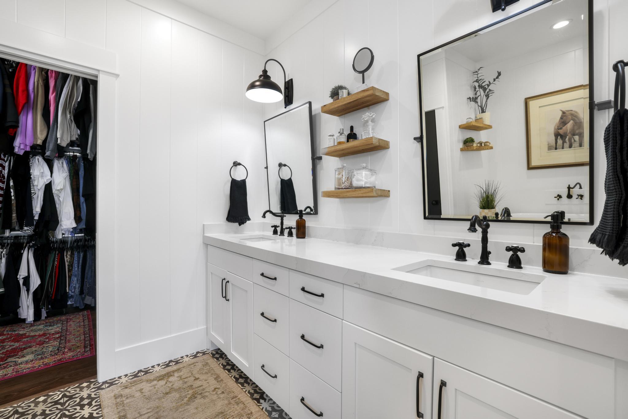 382 Winterberry Loop Hailey, ID 83333 - Photo 19 of 43 Master Bath Sinks
