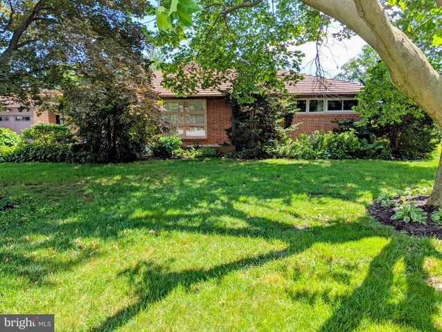 $294,500 | 201 North Linden Street, Robesonia, PA 19551