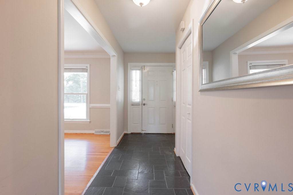 1011 Adkins Road North Chesterfield, VA 23236 - Photo 11 of 48 Gallery Image 11