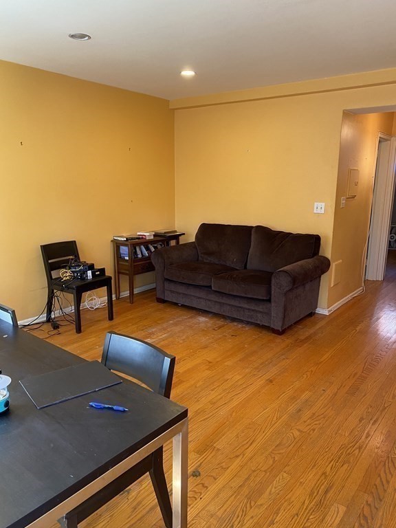 150 Beaconsfield Road, Unit T2 Brookline, MA 02445 - Photo 4 of 16