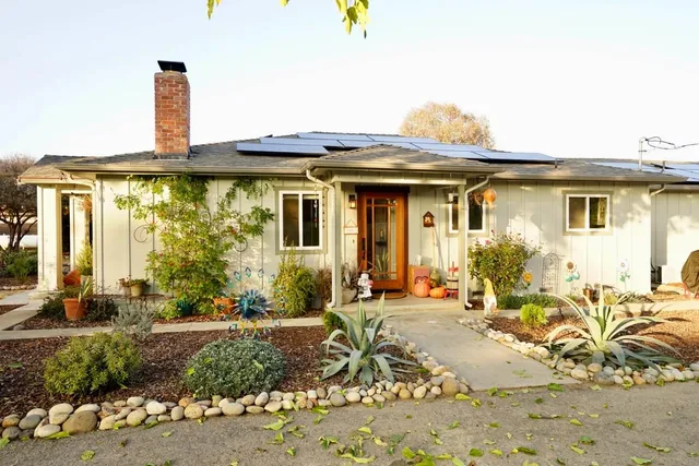 $769,000 | 10340 North Fowler Avenue, Clovis, CA 93619