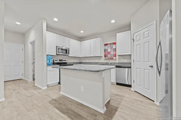 $1,750 | 7115 Mesa Cliffs, Converse, TX 78109