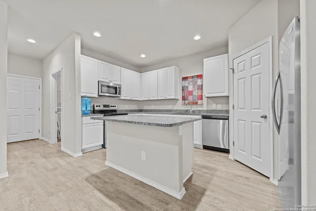 $1,850 | 7115 Mesa Cliffs, Converse, TX 78109