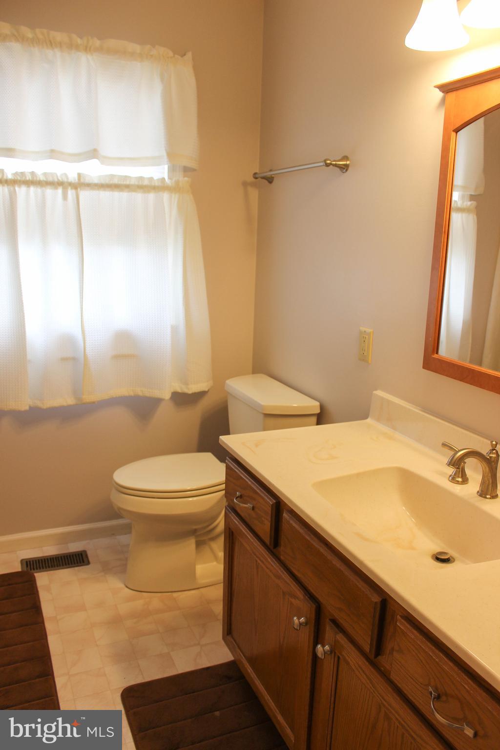 1114 Pepper Ridge Drive Reading, PA 19606 - Photo 13 of 25 Gallery Image 13