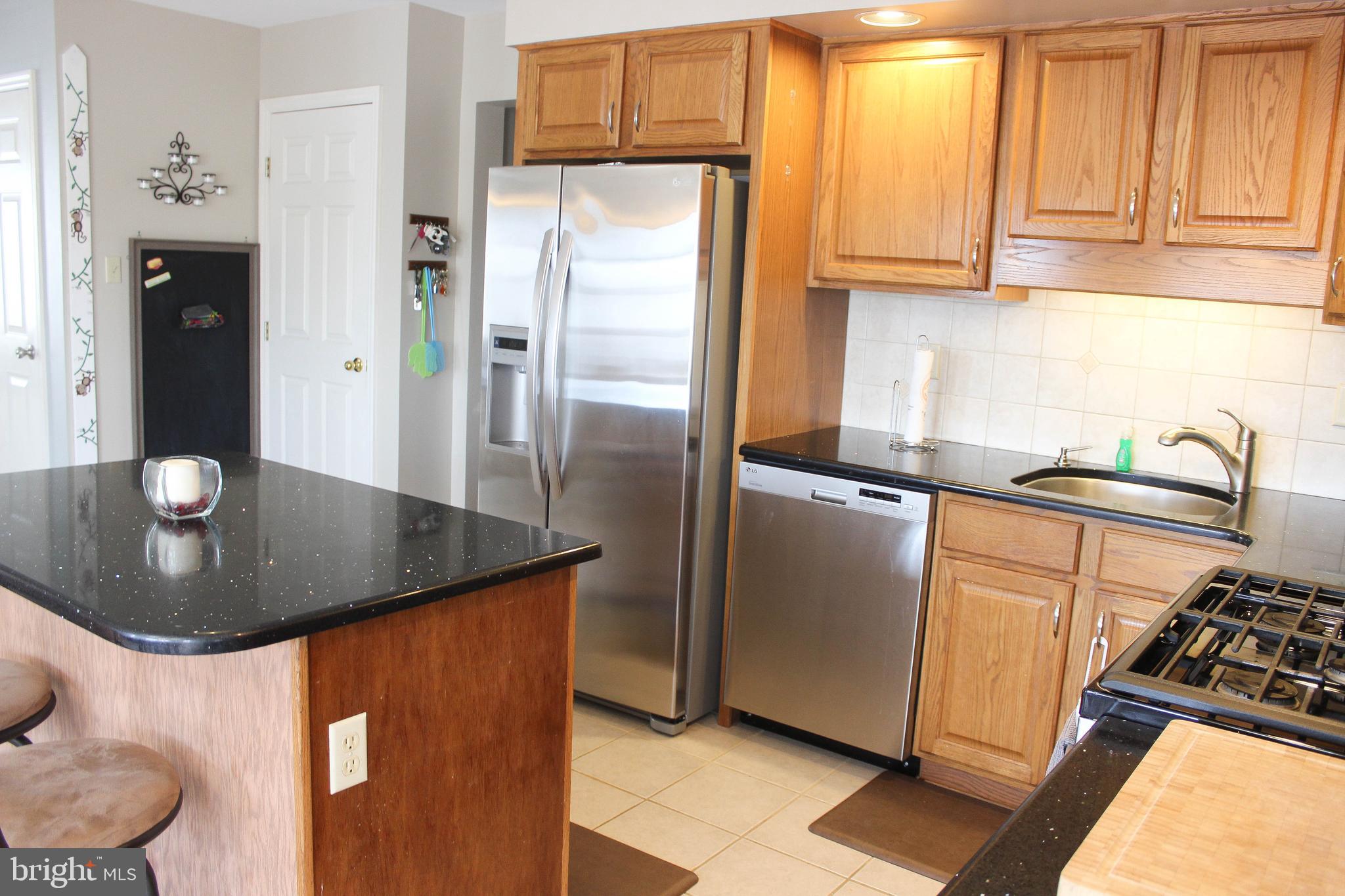 1114 Pepper Ridge Drive Reading, PA 19606 - Photo 3 of 25 Gallery Image 3