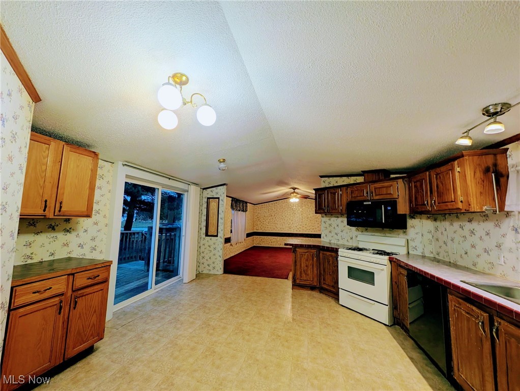 9623 Yoder Road Sterling, OH 44276 - Photo 10 of 29