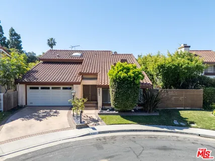 $2,085,000 | 4041 Midway Avenue, Culver City, CA 90232