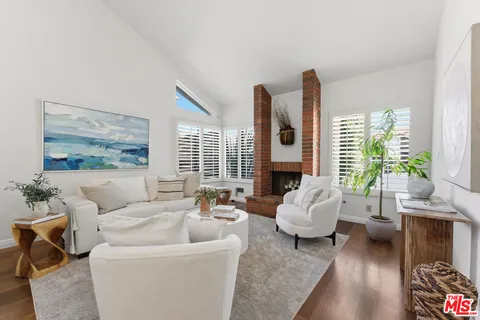 $2,085,000 | 4041 Midway Avenue, Culver City, CA 90232
