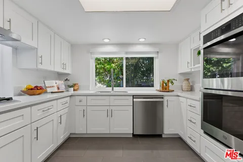 $2,085,000 | 4041 Midway Avenue, Culver City, CA 90232