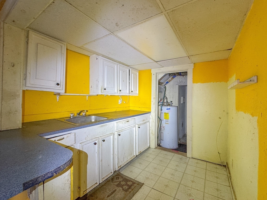 129 Thomas Street Middleboro, MA 02346 - Photo 12 of 41