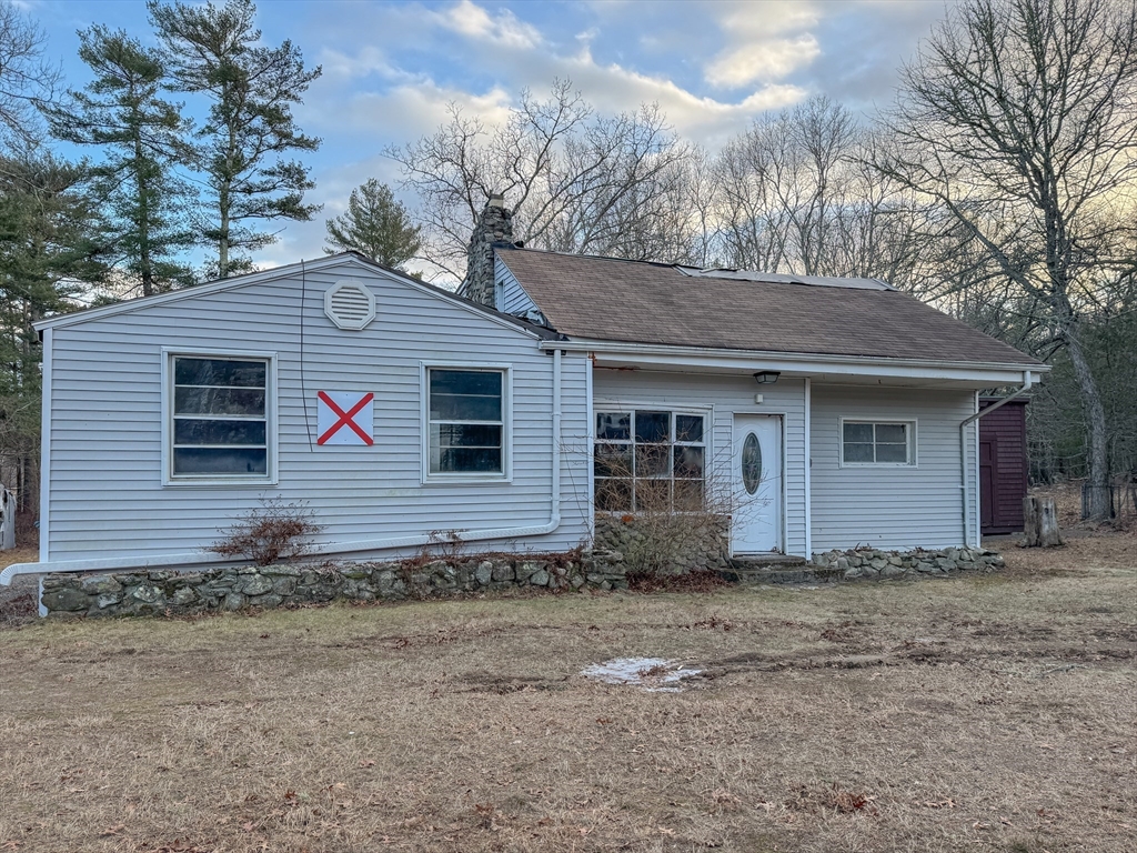 129 Thomas Street Middleboro, MA 02346 - Photo 2 of 41
