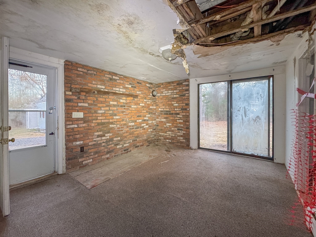 129 Thomas Street Middleboro, MA 02346 - Photo 34 of 41