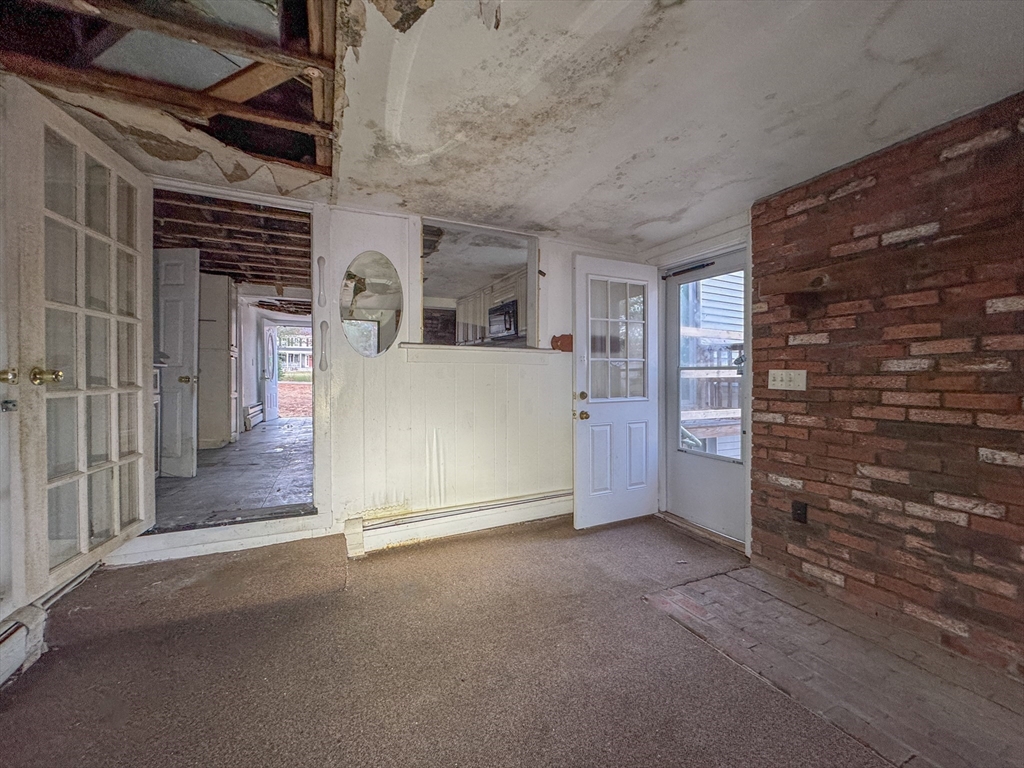 129 Thomas Street Middleboro, MA 02346 - Photo 35 of 41