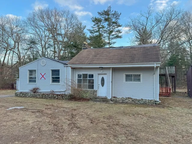 $280,000 | 129 Thomas Street, Middleboro, MA 02346