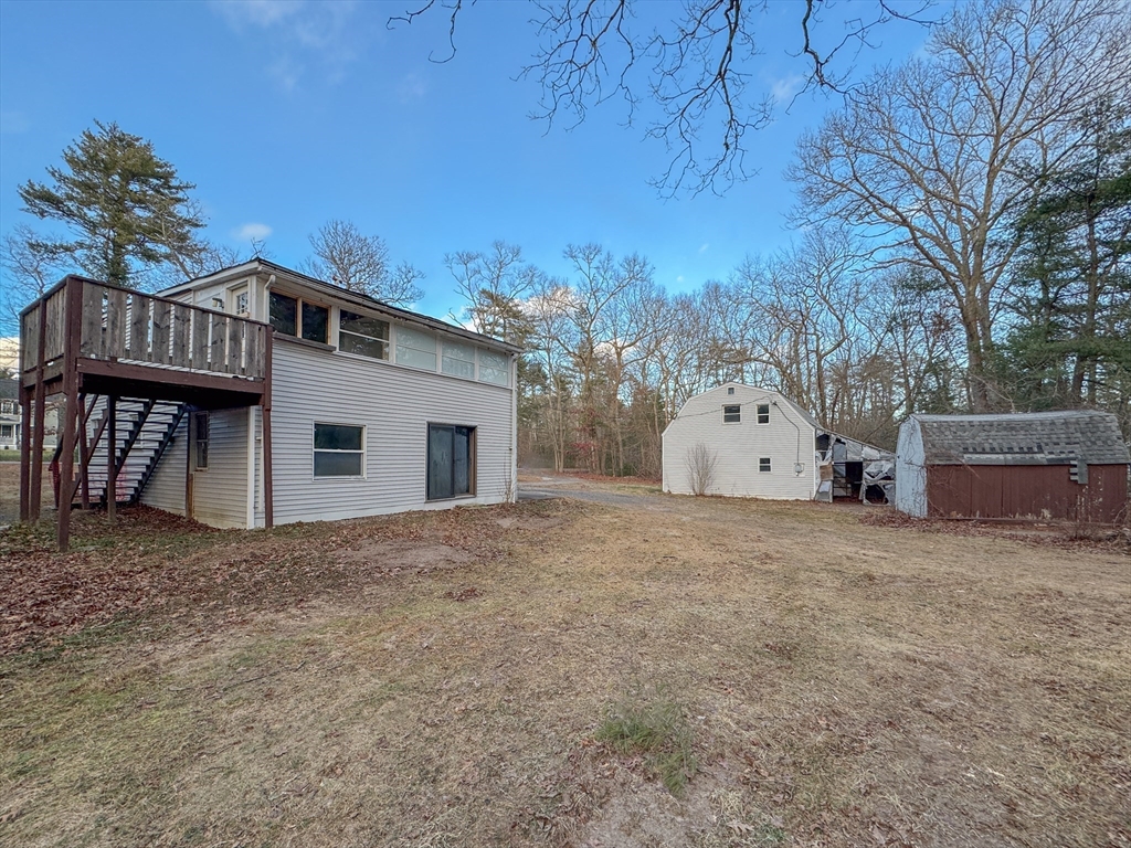 129 Thomas Street Middleboro, MA 02346 - Photo 5 of 41