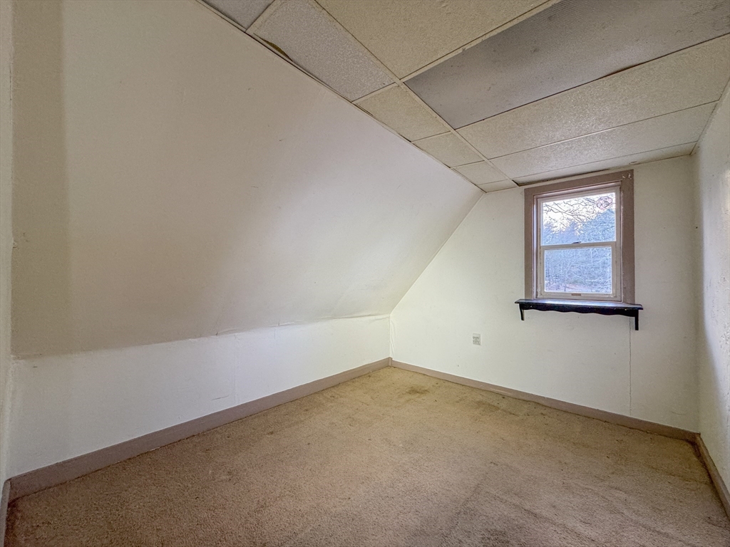 129 Thomas Street Middleboro, MA 02346 - Photo 6 of 41