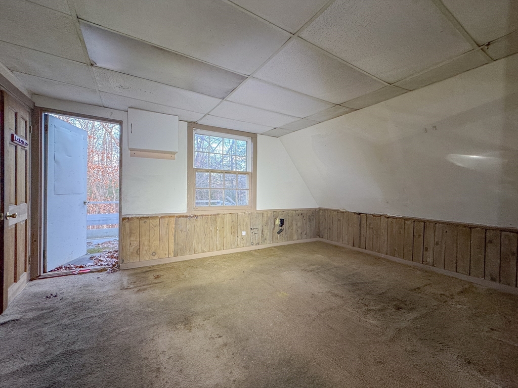 129 Thomas Street Middleboro, MA 02346 - Photo 9 of 41