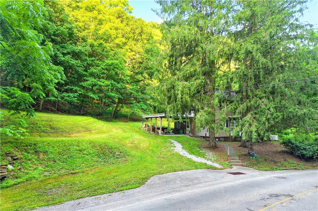 340 Weigles Hill Road Elizabeth, PA 15037 - Photo 3 of 41