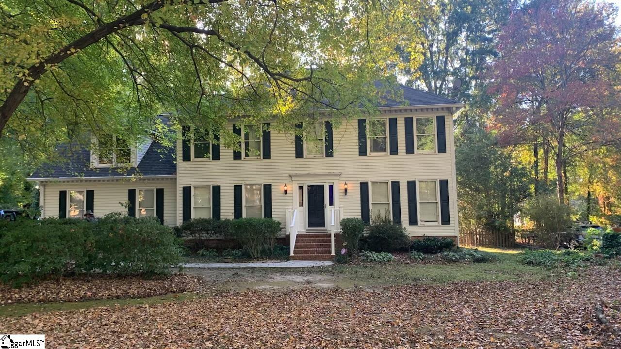 111 Robin Road Simpsonville, SC 29681 - Photo 1 of 36 Gallery Image 1