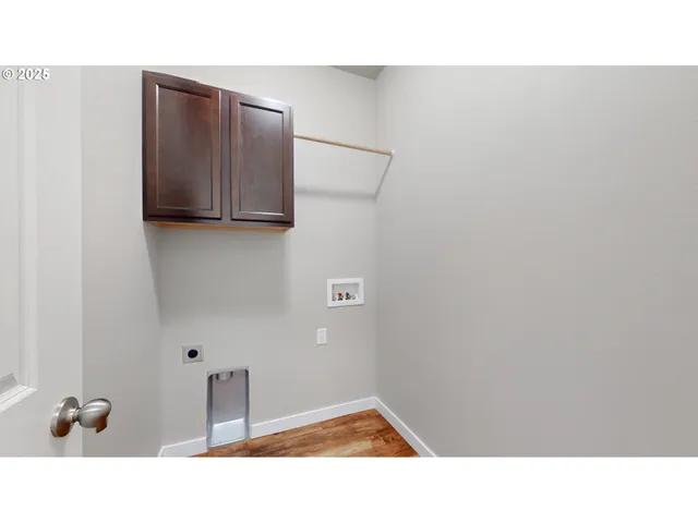 $374,950 | 821 Southeast 9th Drive, Hermiston, OR 97838