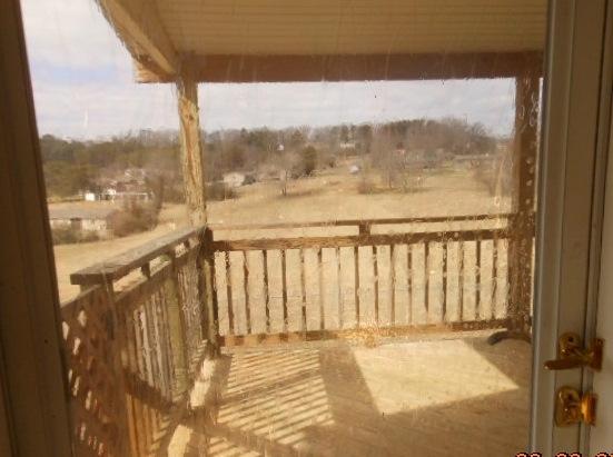 1132 Johnson Road Seymour, TN 37865 - Photo 5 of 10 Deck off Kitchen