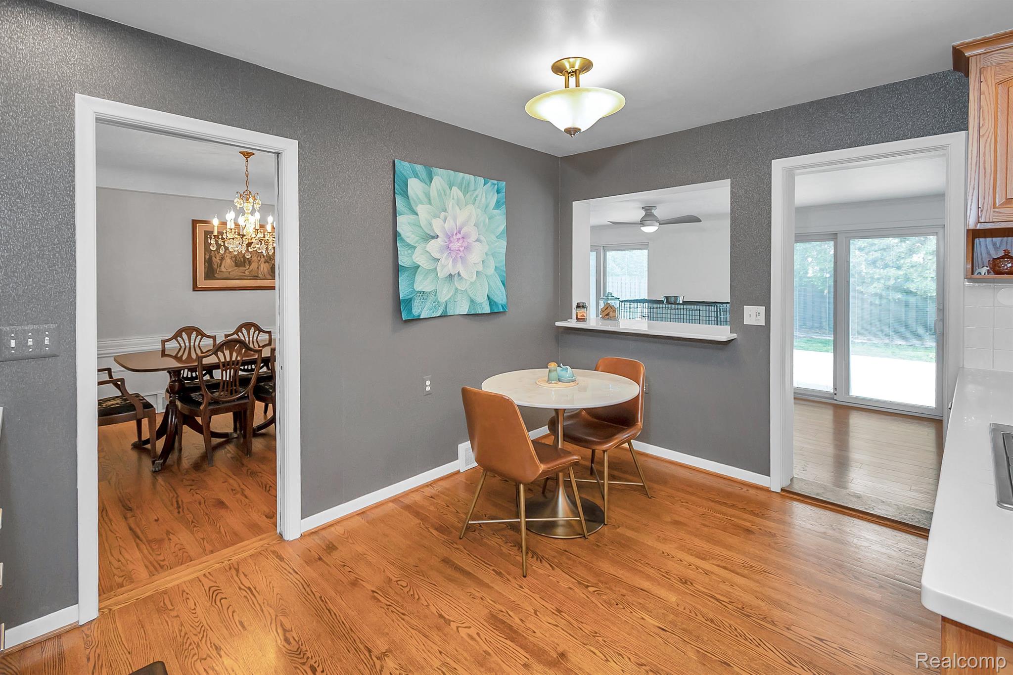 580 Cook Road Grosse Pointe, MI 48236 - Photo 11 of 48 Gallery Image 11