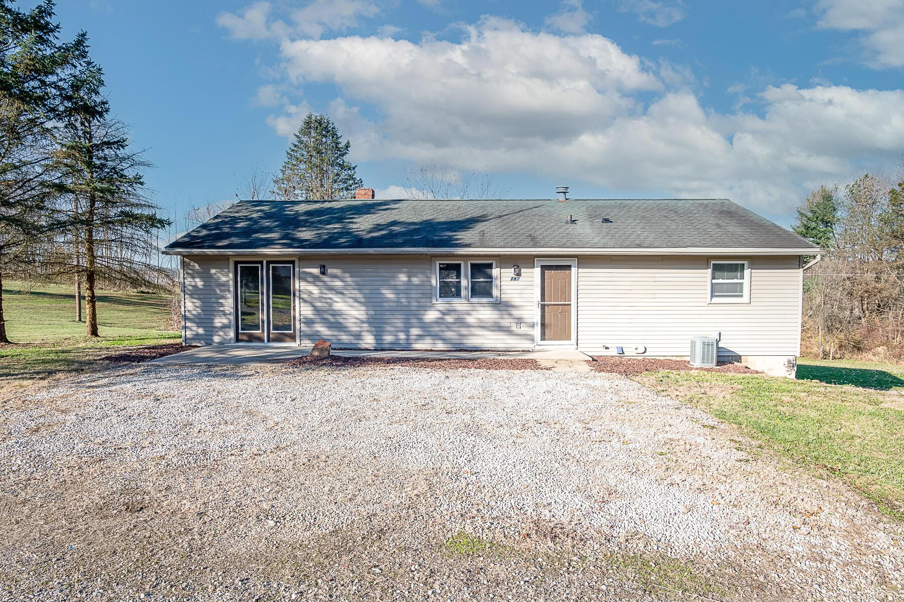 187 East Hanley Road Mansfield, OH 44903 - Photo 27 of 28 187_EAST_HANLEY_RD-18
