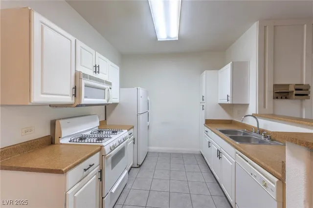 $193,000 | 8250 North Grand Canyon Drive, Unit 1159, Las Vegas, NV 89166