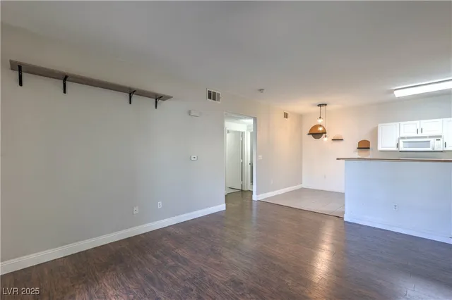 $193,000 | 8250 North Grand Canyon Drive, Unit 1159, Las Vegas, NV 89166