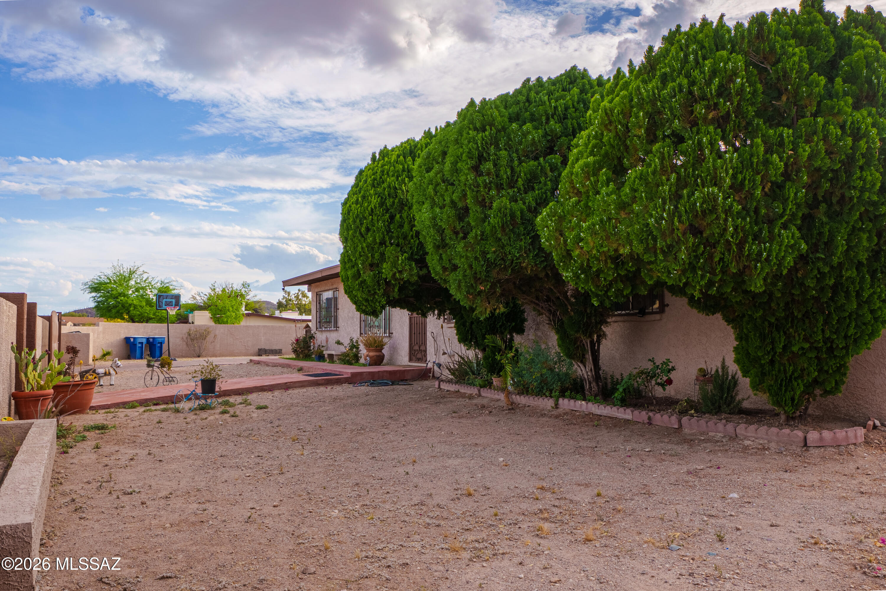 3022 South Oberon Road Tucson, AZ 85713 - Photo 5 of 26