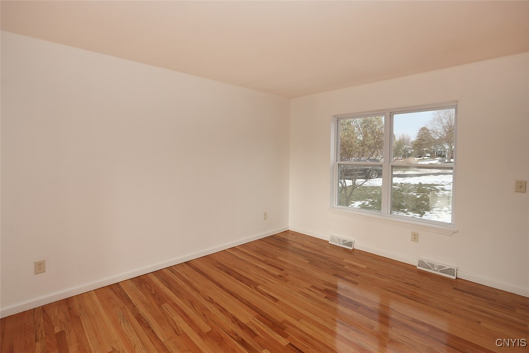 4872 Clark Lane Manlius, NY 13104 - Photo 17 of 50