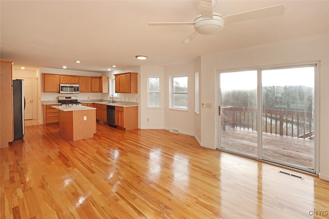 4872 Clark Lane Manlius, NY 13104 - Photo 4 of 50