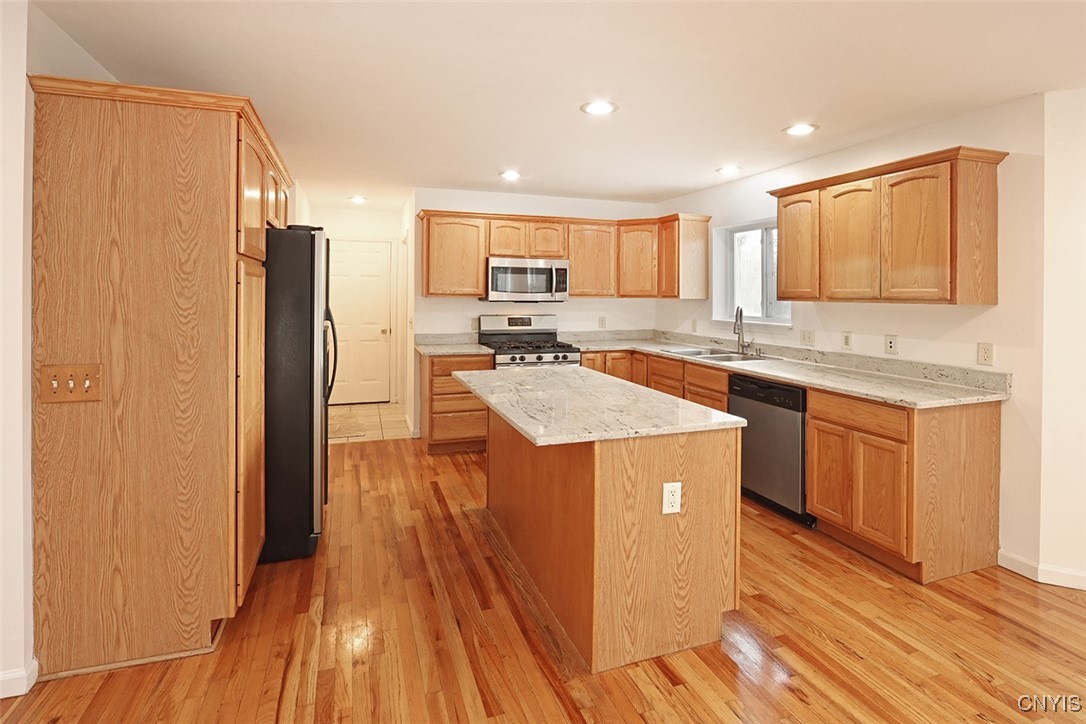 4872 Clark Lane Manlius, NY 13104 - Photo 8 of 50