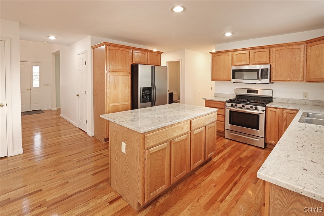 4872 Clark Lane Manlius, NY 13104 - Photo 9 of 50