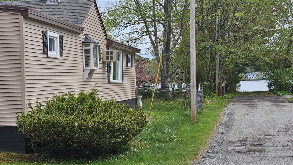 2 Hedgeway Street, Unit 1 Ayer, MA 01432 - Photo 1 of 27