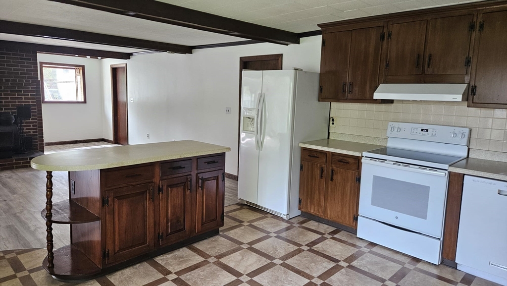 2 Hedgeway Street, Unit 1 Ayer, MA 01432 - Photo 11 of 27