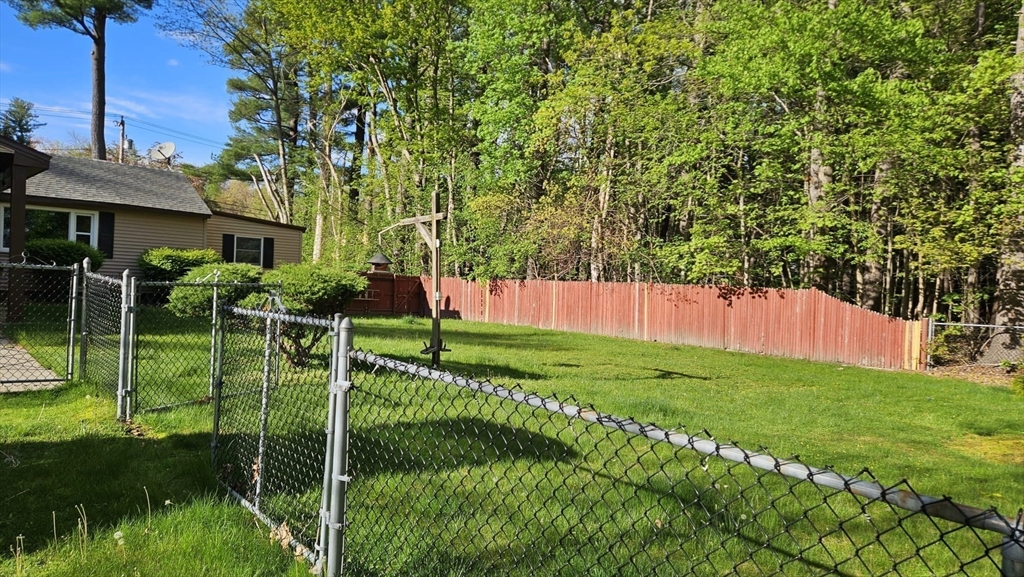 2 Hedgeway Street, Unit 1 Ayer, MA 01432 - Photo 22 of 27
