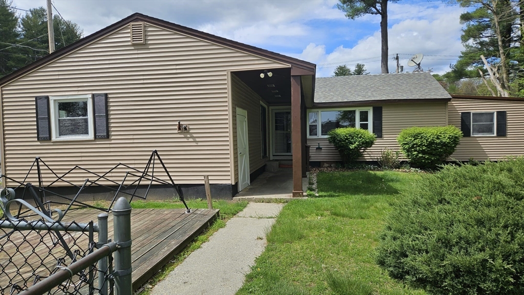 2 Hedgeway Street, Unit 1 Ayer, MA 01432 - Photo 24 of 27