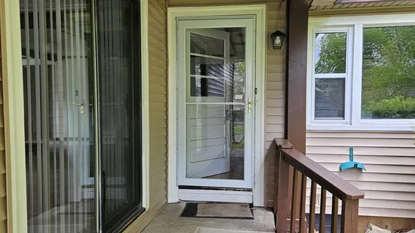 $3,400 | 2 Hedgeway Street, Unit 1, Ayer, MA 01432