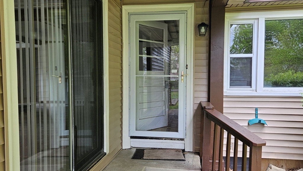 2 Hedgeway Street, Unit 1 Ayer, MA 01432 - Photo 3 of 27