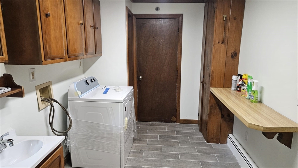 2 Hedgeway Street, Unit 1 Ayer, MA 01432 - Photo 10 of 27