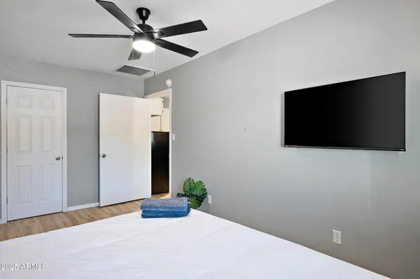 $560,000 | 1648 East Mitchell Drive, Phoenix, AZ 85016