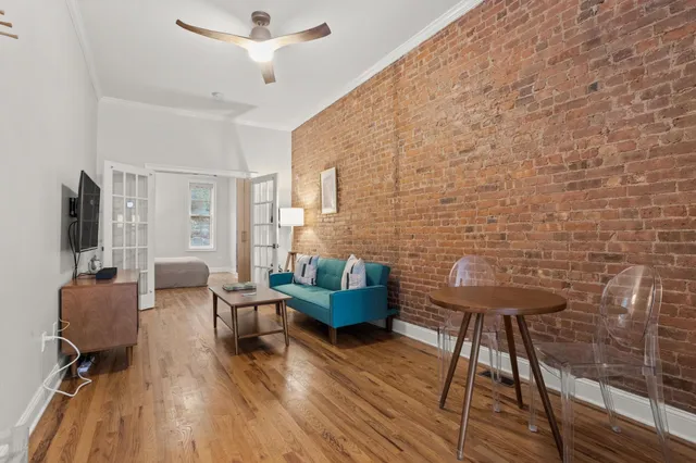 $3,300 | 204 6th Street, Unit 1L, Jersey City, NJ 07302