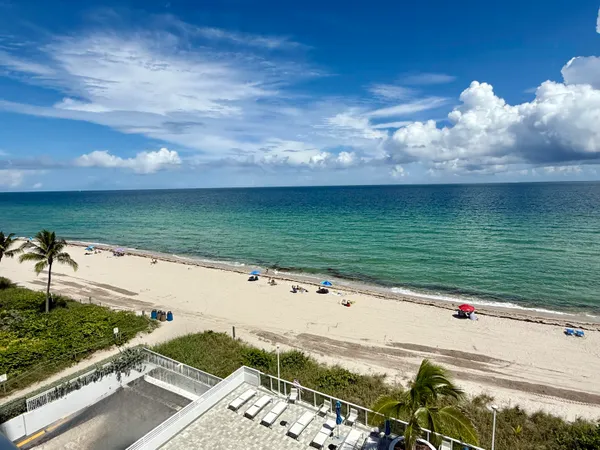 $5,000 | 1890 South Ocean Drive, Unit 703, Hallandale Beach, FL 33009