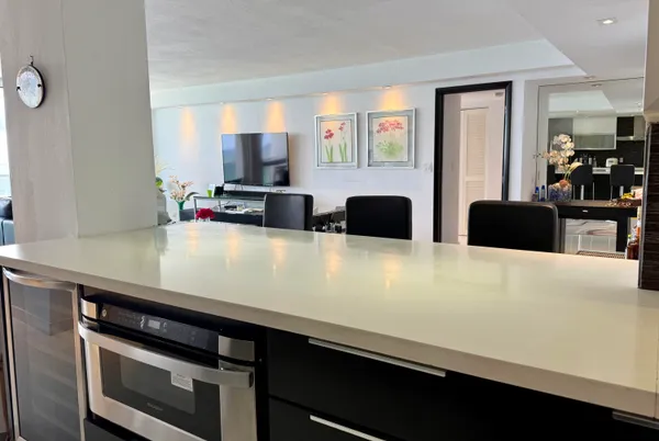 $5,000 | 1890 South Ocean Drive, Unit 703, Hallandale Beach, FL 33009