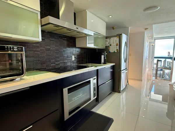 $5,000 | 1890 South Ocean Drive, Unit 703, Hallandale Beach, FL 33009