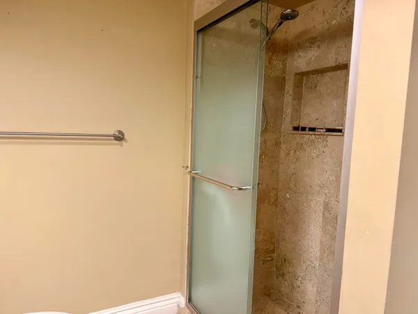 $5,000 | 1890 South Ocean Drive, Unit 703, Hallandale Beach, FL 33009