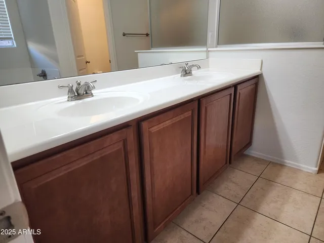 $2,550 | 7559 West Andrea Drive, Peoria, AZ 85383