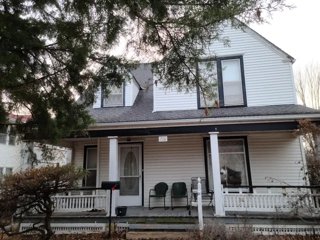 $88,000 | 716 North Washington Avenue, Wellington, KS 67152