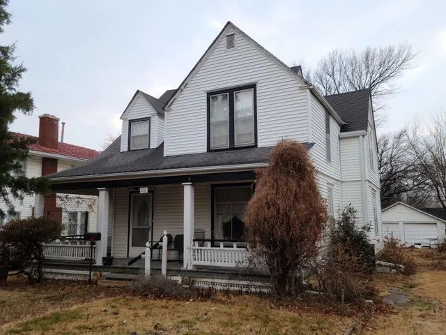 $88,000 | 716 North Washington Avenue, Wellington, KS 67152